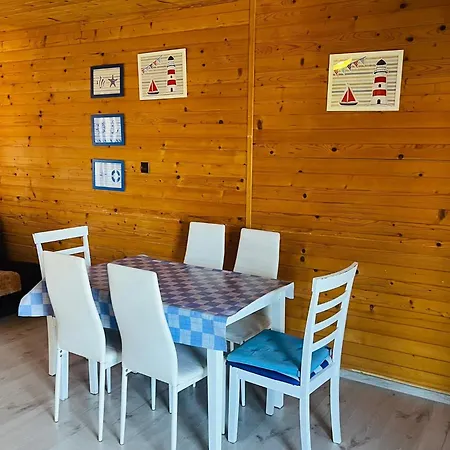 Bosmana I Holenderskie Feriehus Rowy (Pomerania)